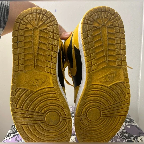 Jordan 1 - Picture 6 of 9